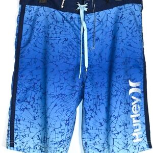 Hurley Swim size 32 Waist  Men's Cracked or Shattered Glass Pattern In Blue,